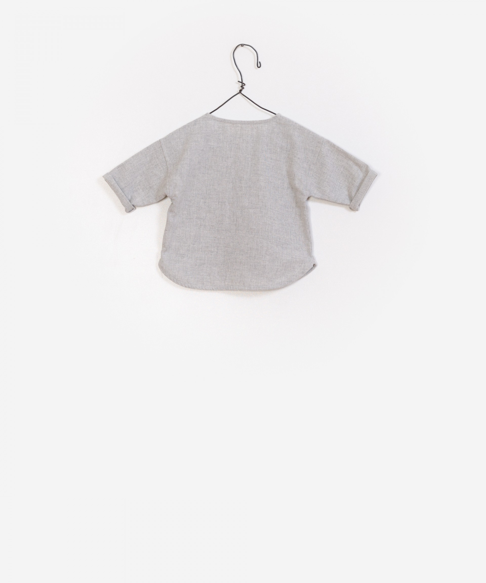 Camisa lisa reciclada