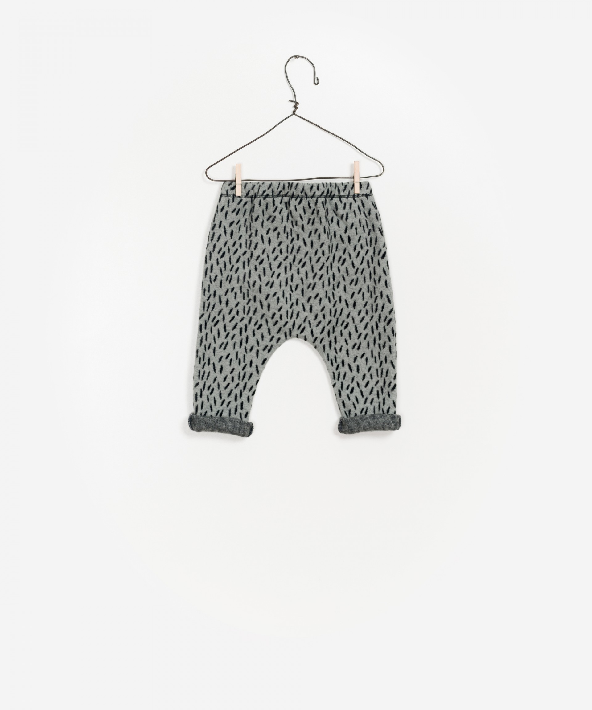 Cal�as jacquard estampado allover