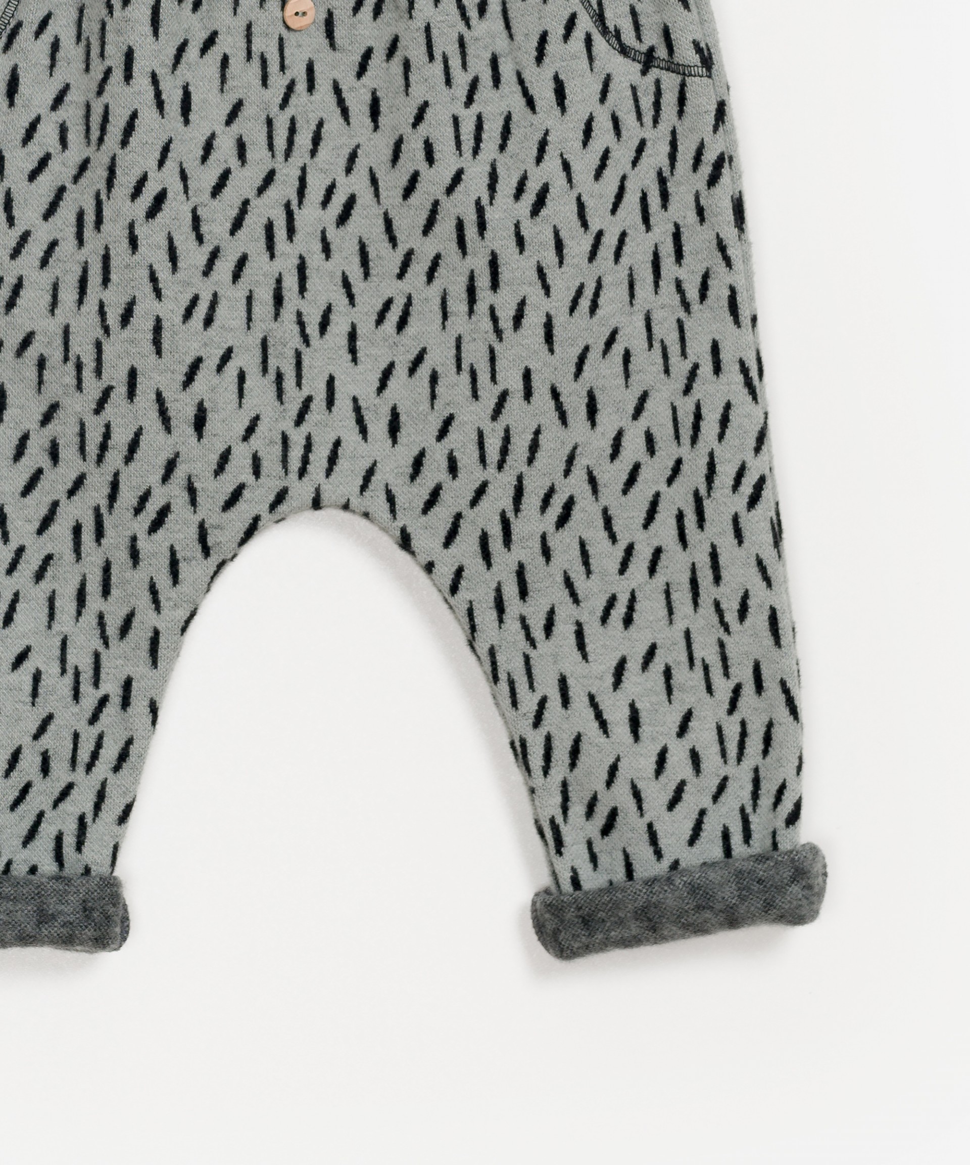 Cal�as jacquard estampado allover