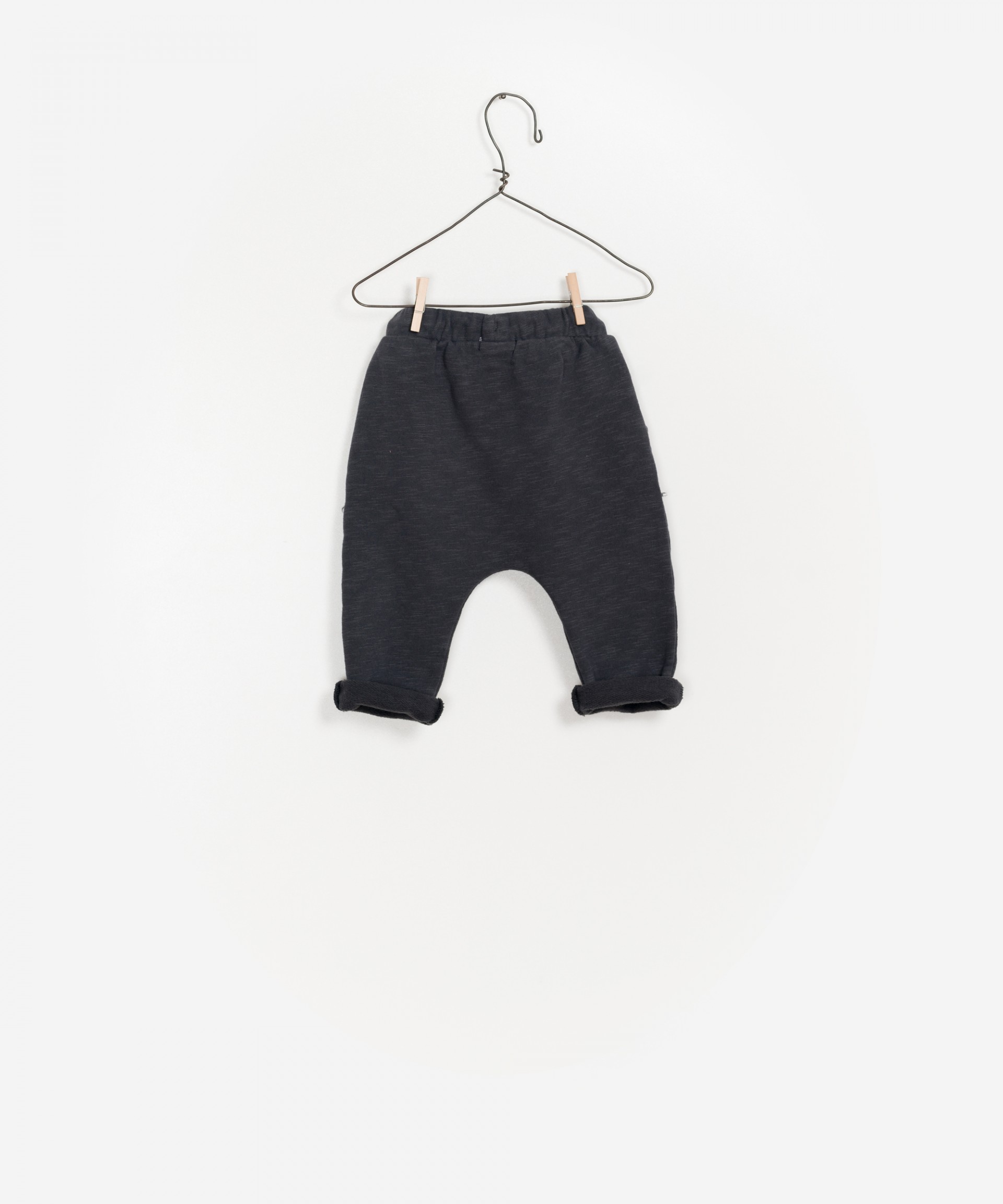 Cal�as b�sicas com cord�o