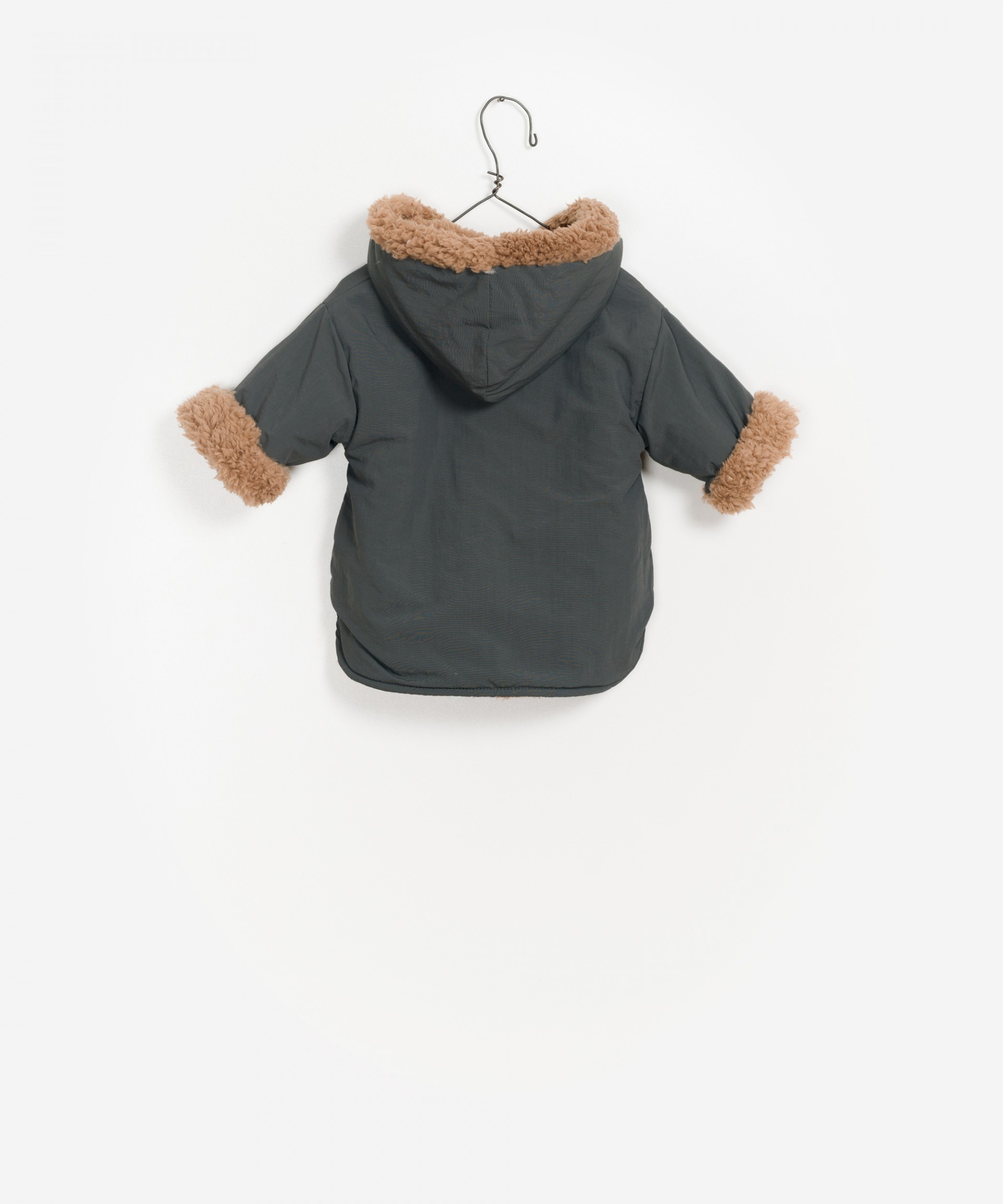 Parka para beb� forrada com capuz