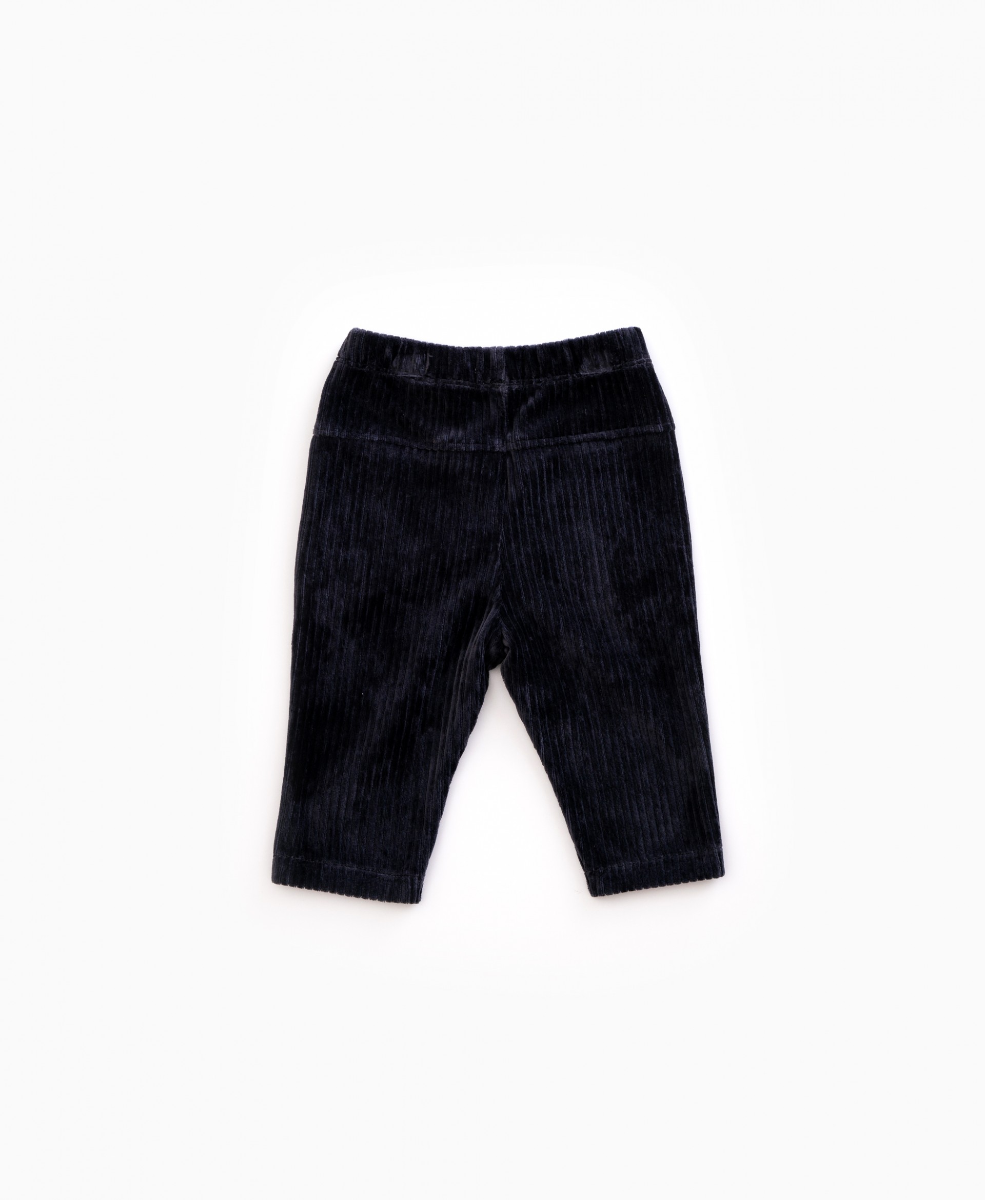 Cal�as dupla face, cintura subida e bolsos laterais