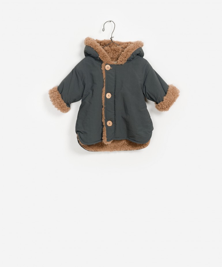 Parka forrada com capuz