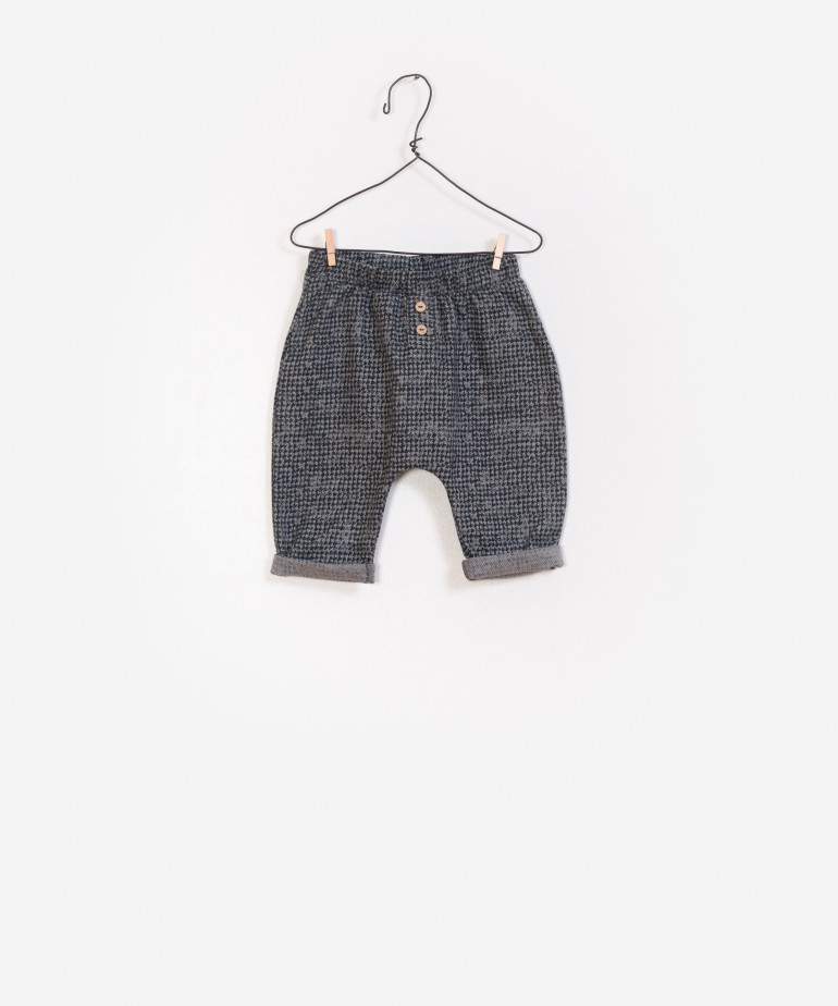 Cal�a de tecido reciclado