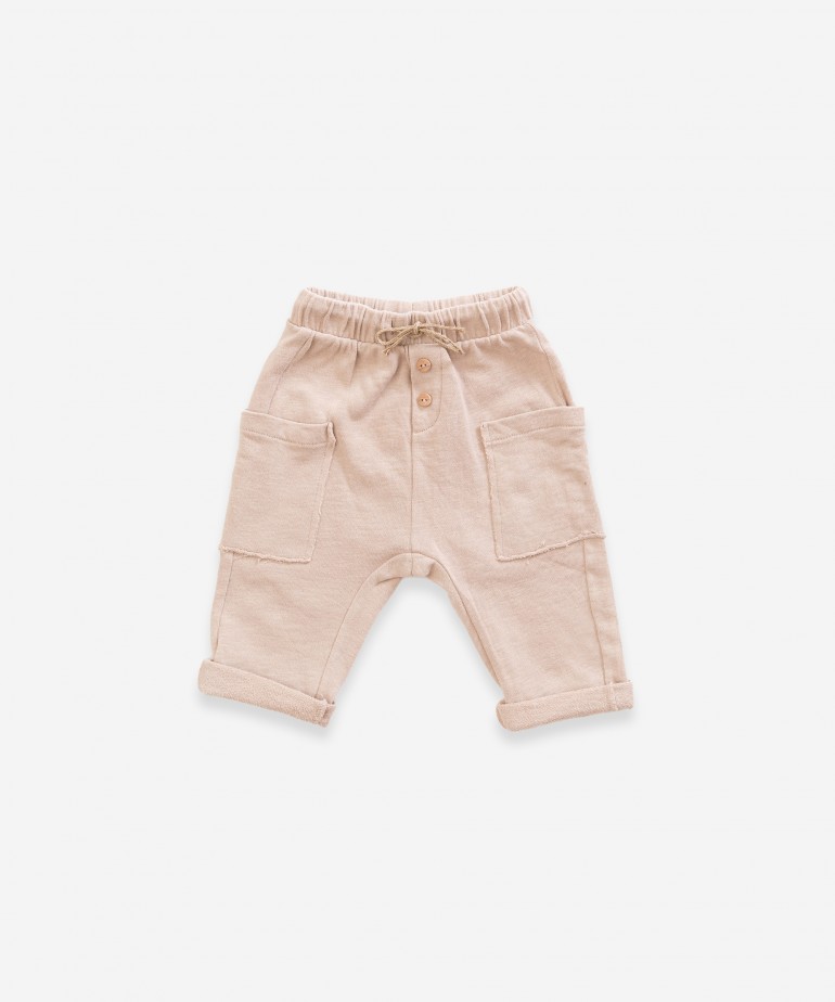 Pantal�n con bolsillos laterales