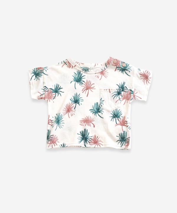Camiseta con estampado de palmeras