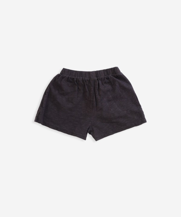 Cal��o com aplica��o de folho