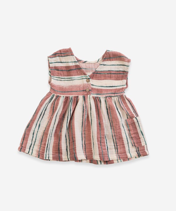 Vestido com estampado de riscas