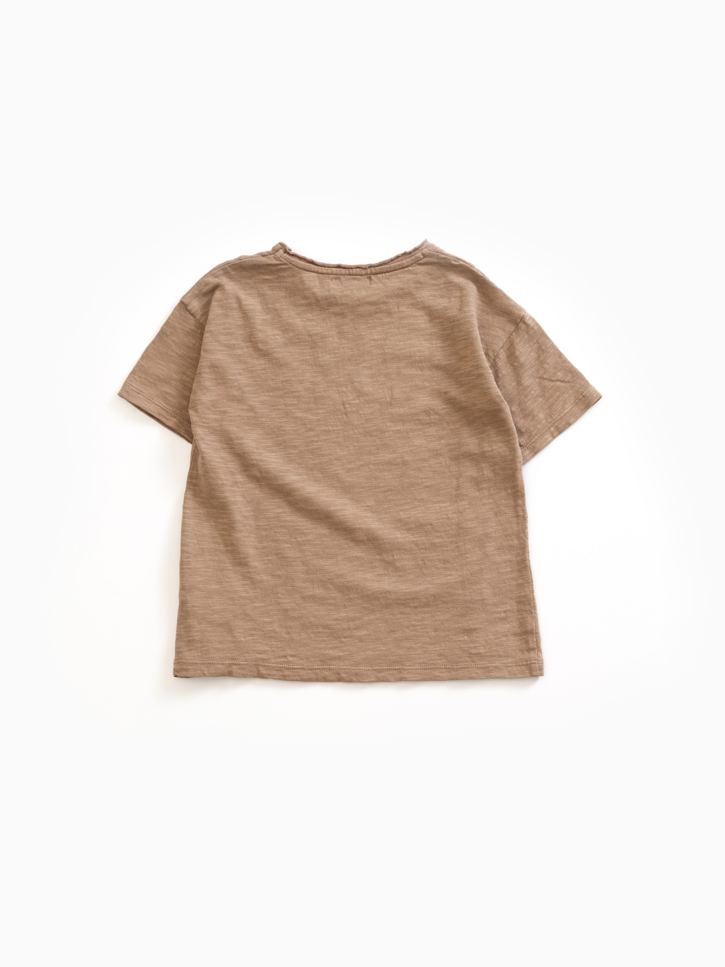 T-shirt com pormenor de encaixe