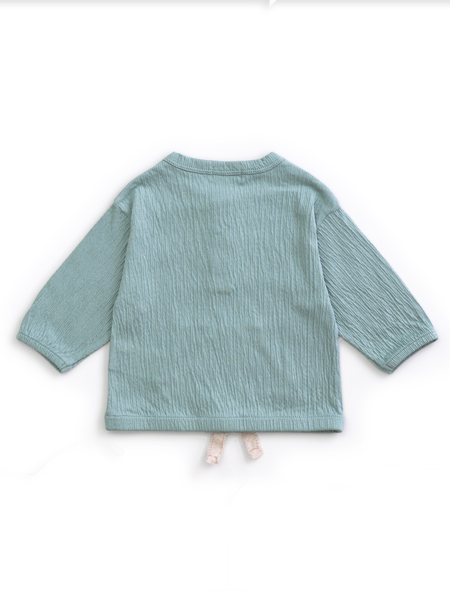 Long-sleeved shirt with pocket