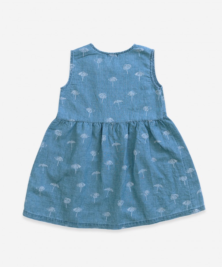 Vestido de ganga com estampado