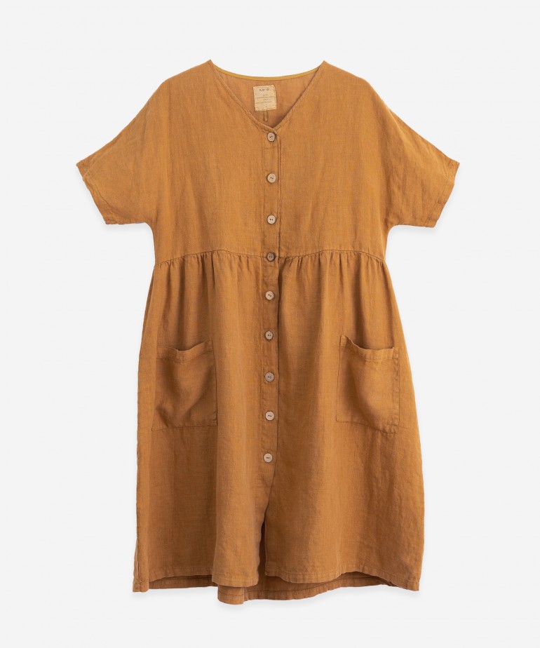 Linen dress with button opening