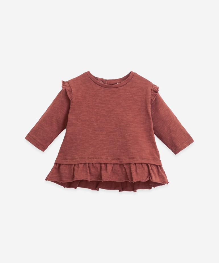 Long-sleeved T-shirt with a frill