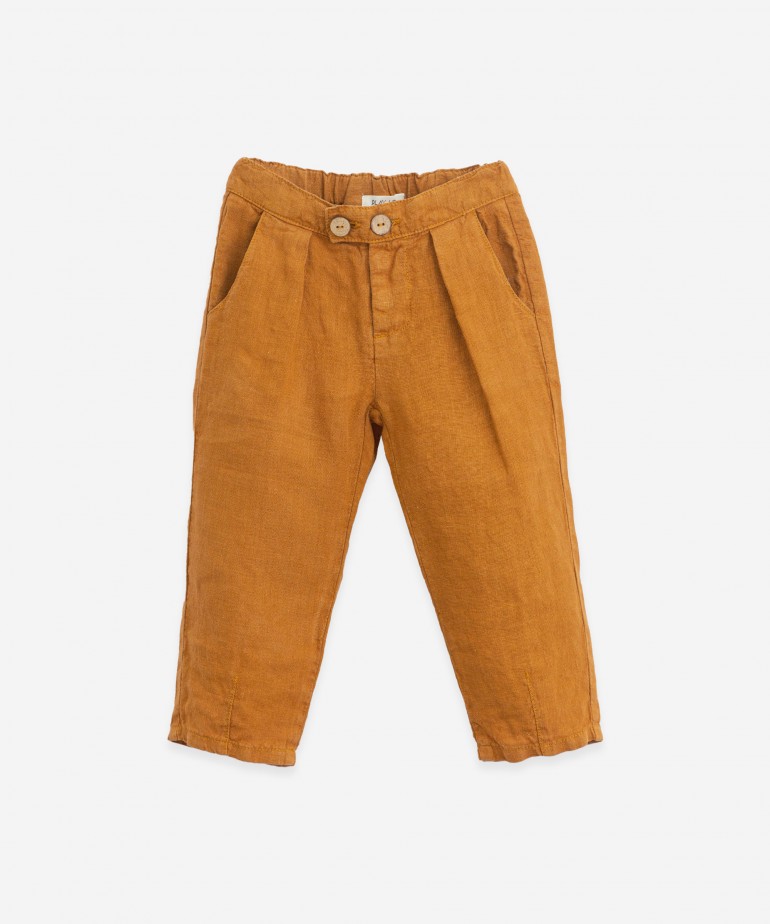 Linen trousers with pockets