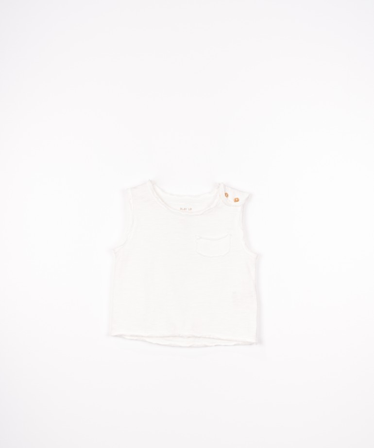 T-shirt in organic cotton with no sleeves