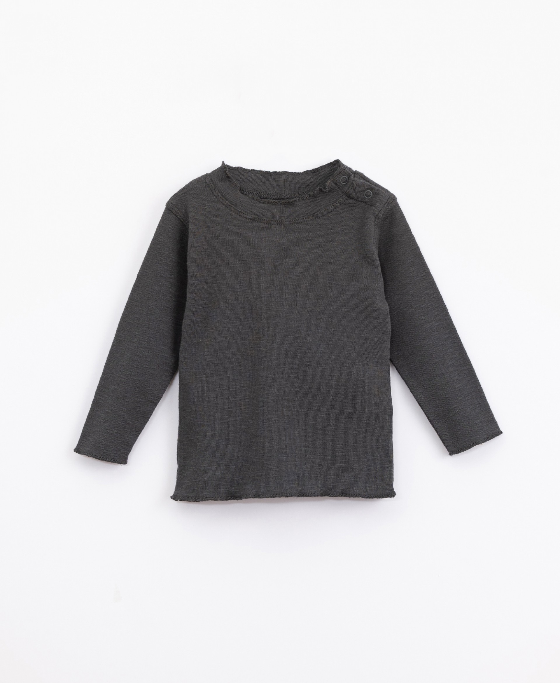 Jersey with roll-neck | Illustration