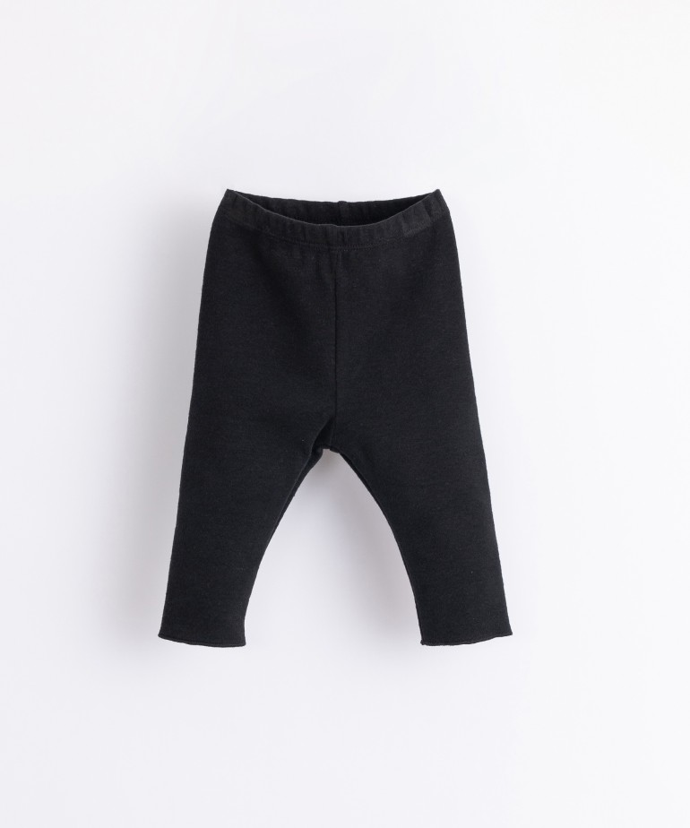 Organic cotton and recycled fibre leggings
