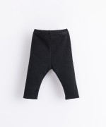 Plain leggings with recycled fibres | Illustration