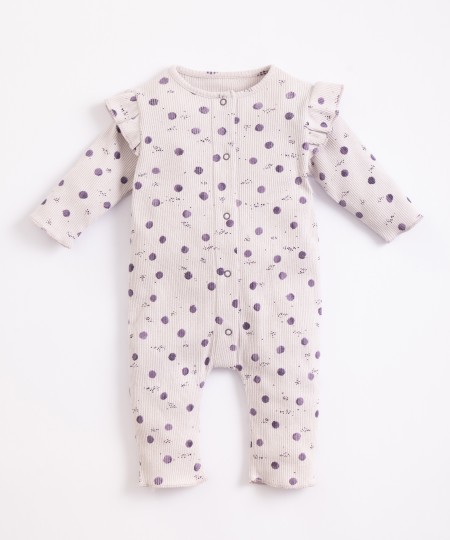 Pyjama with spring clip opening