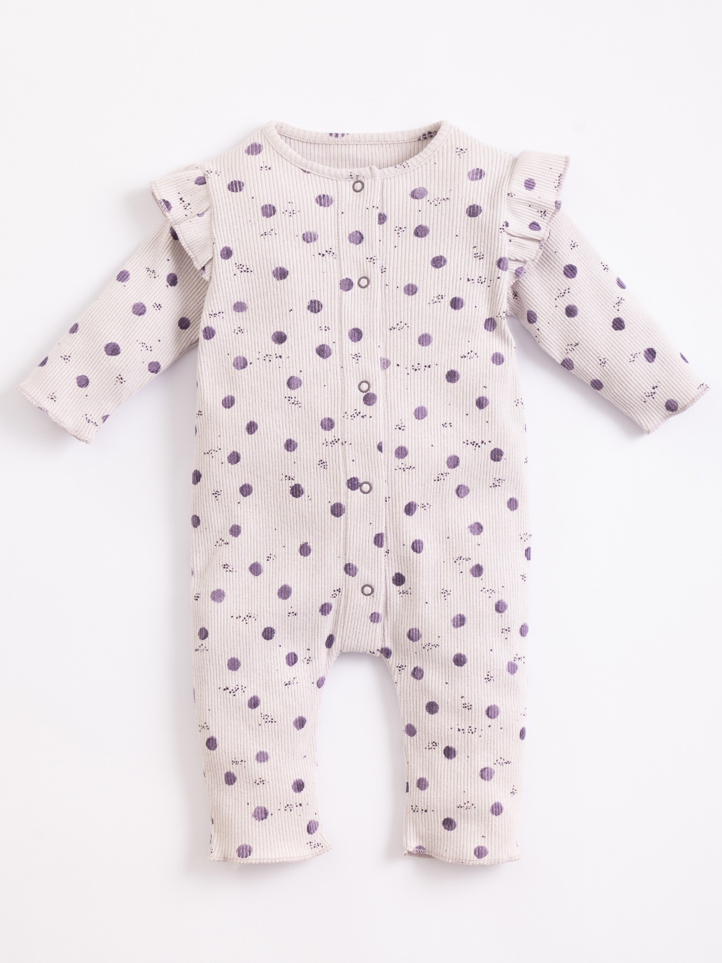 Pyjama with spring clip opening