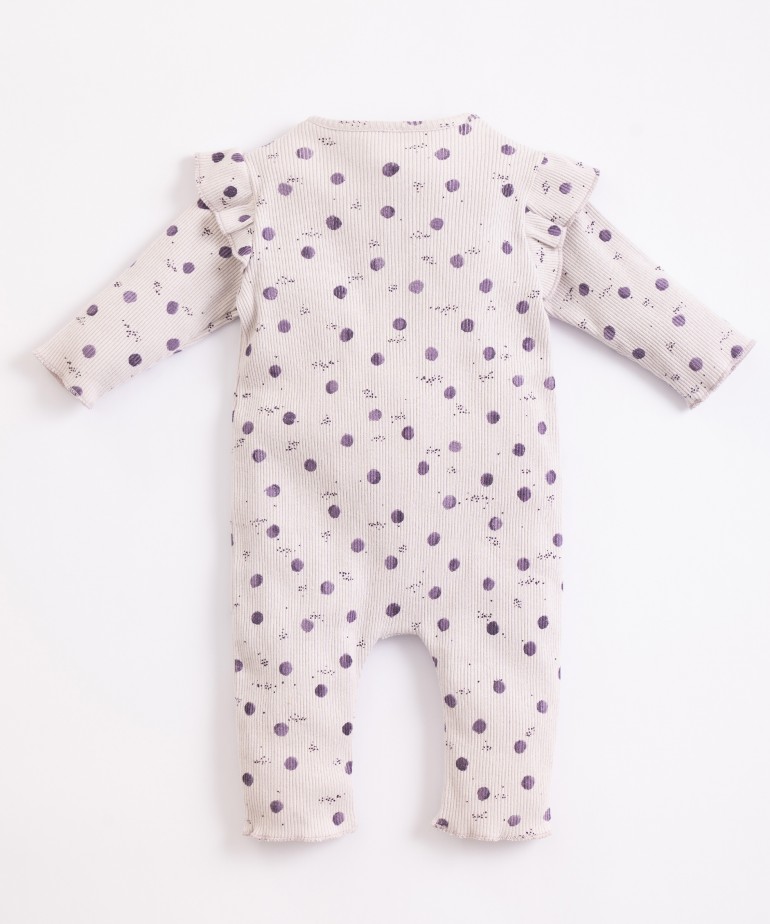 Pijama com abertura de molas