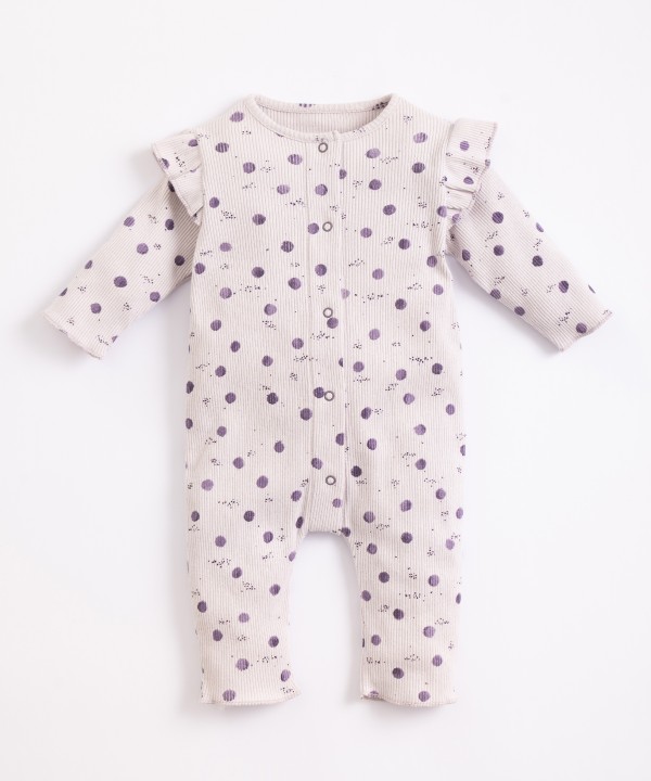 Pyjama with spring clip opening