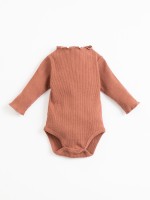 Body acanalado con cuello Perkins