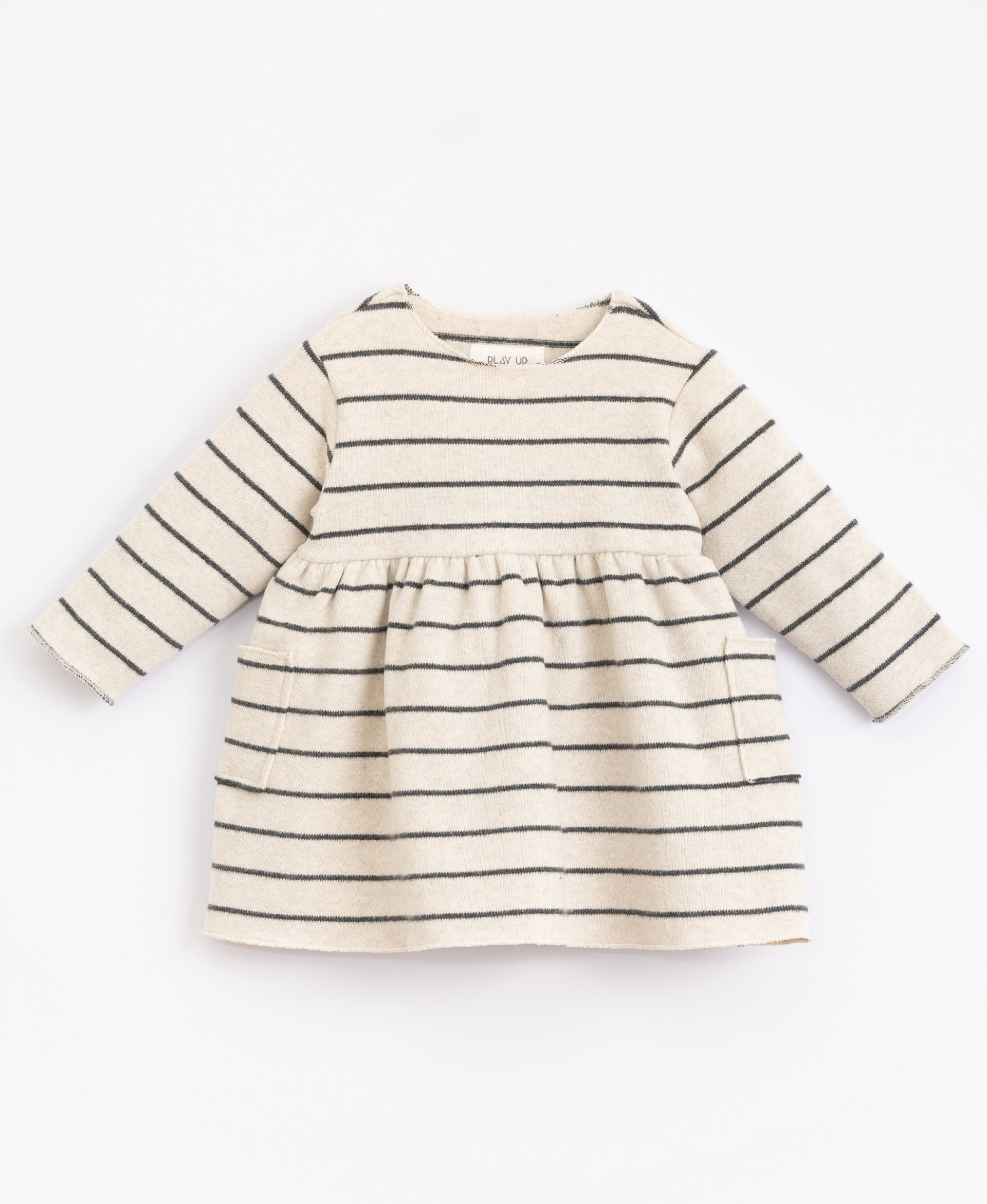 Striped dress in organic cotton | Illustration