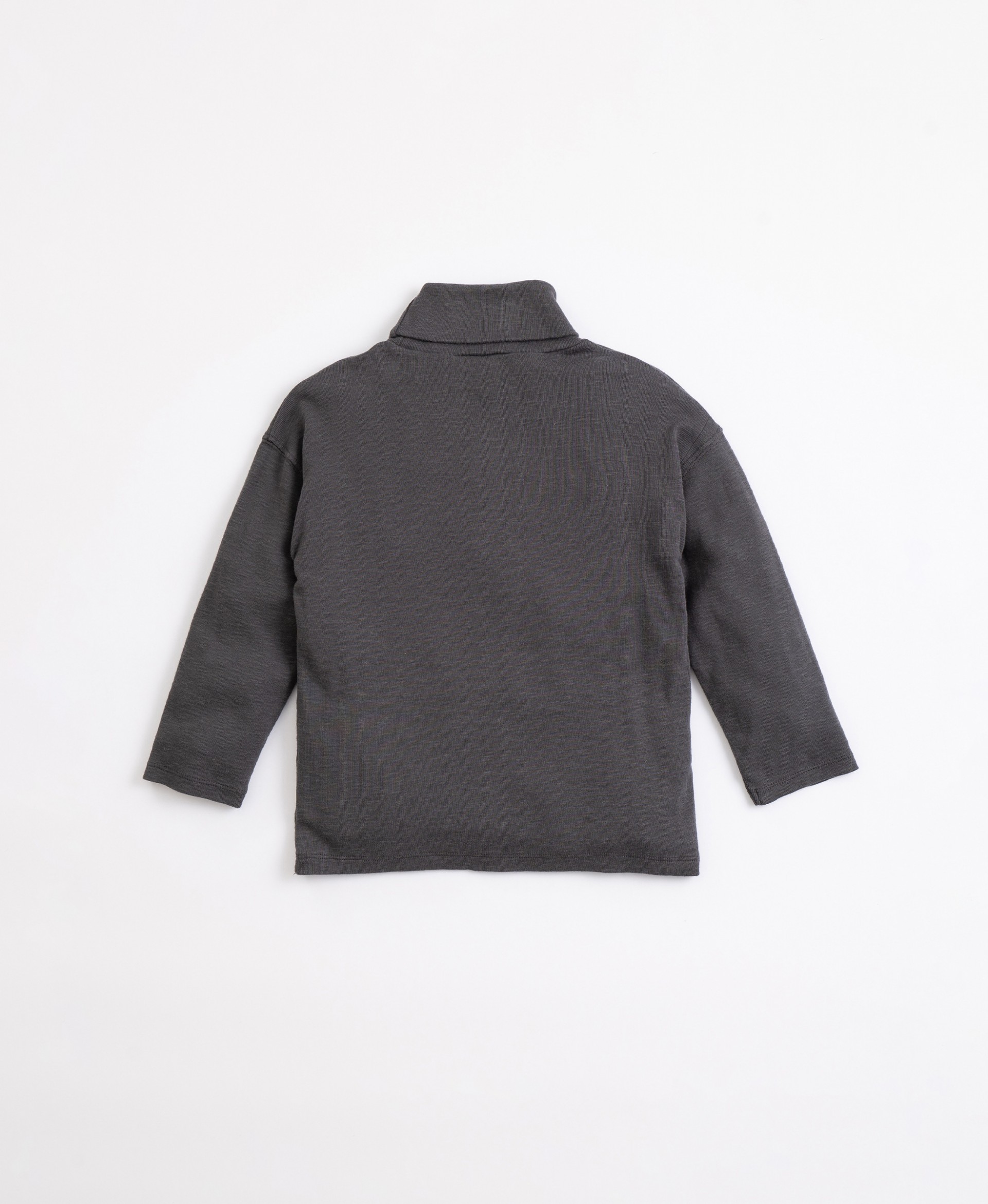 Jersey de cuello alto | Illustration