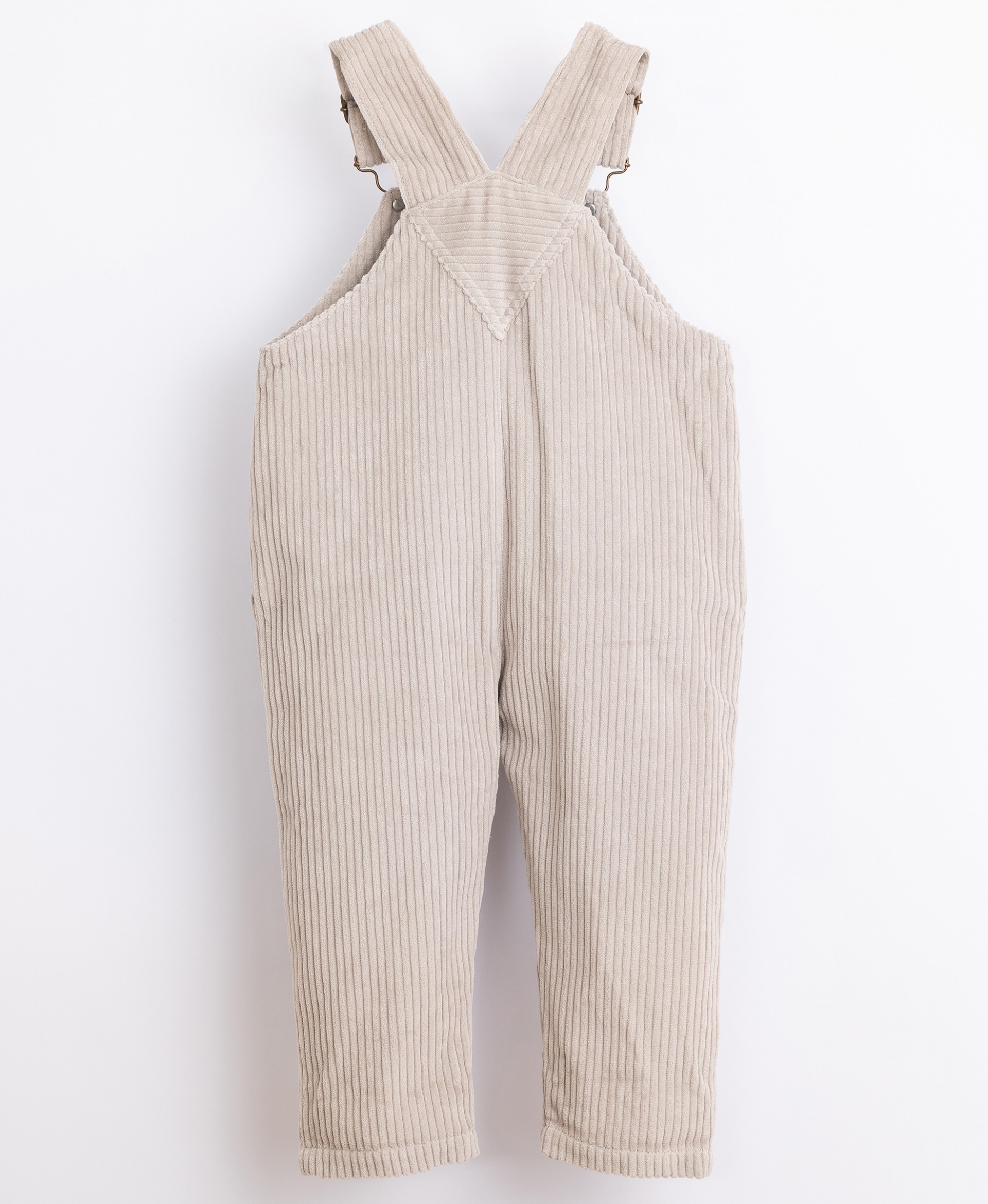 Corduroy dungarees with pockets | Illustration