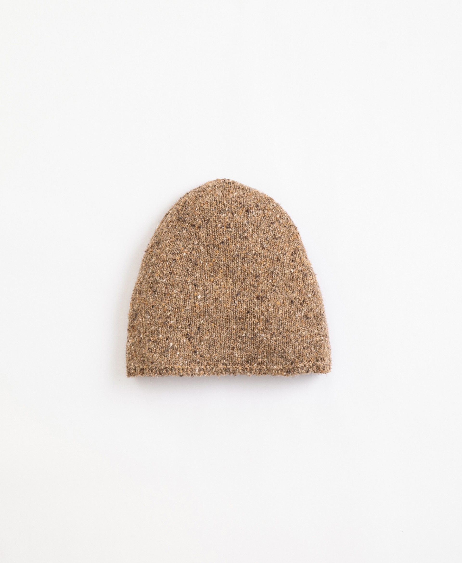 Beanie with recycled fibres | Illustration