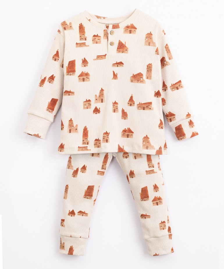 Pyjamas in organic cotton and recycled cotton