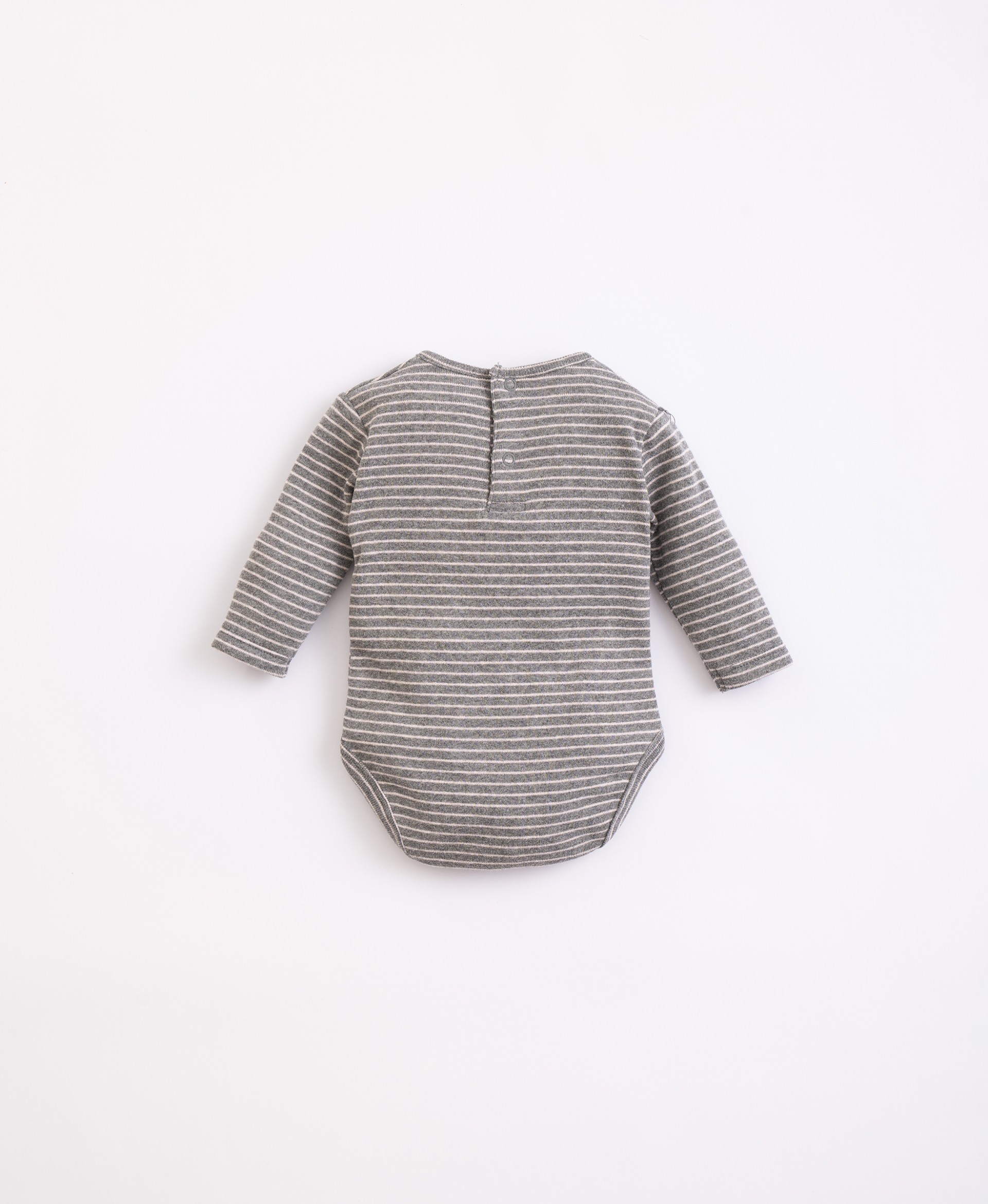 Body with recycled fibres and cotton | Illustration