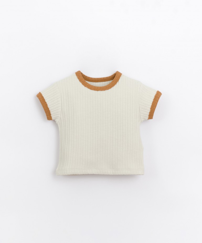 T-shirt in ribbed jersey knit