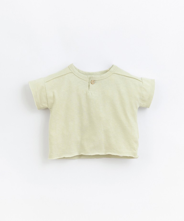 T-shirt com mistura de algodão orgânico e linho