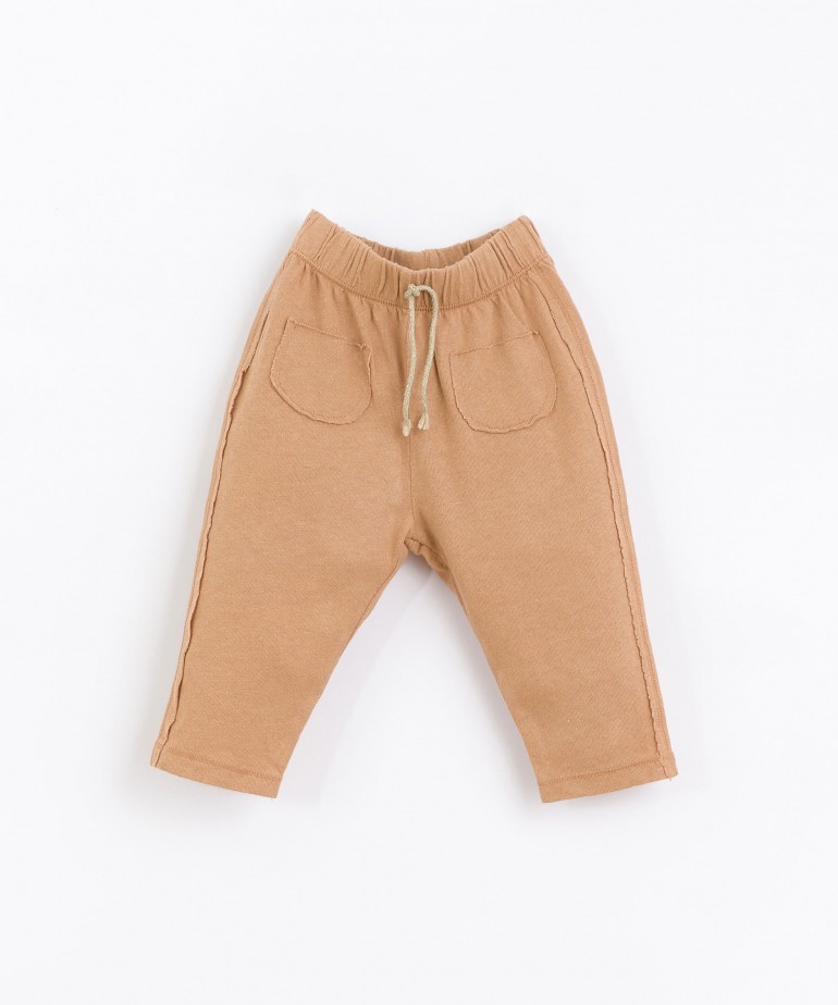 Pants in organic cotton and linen blend