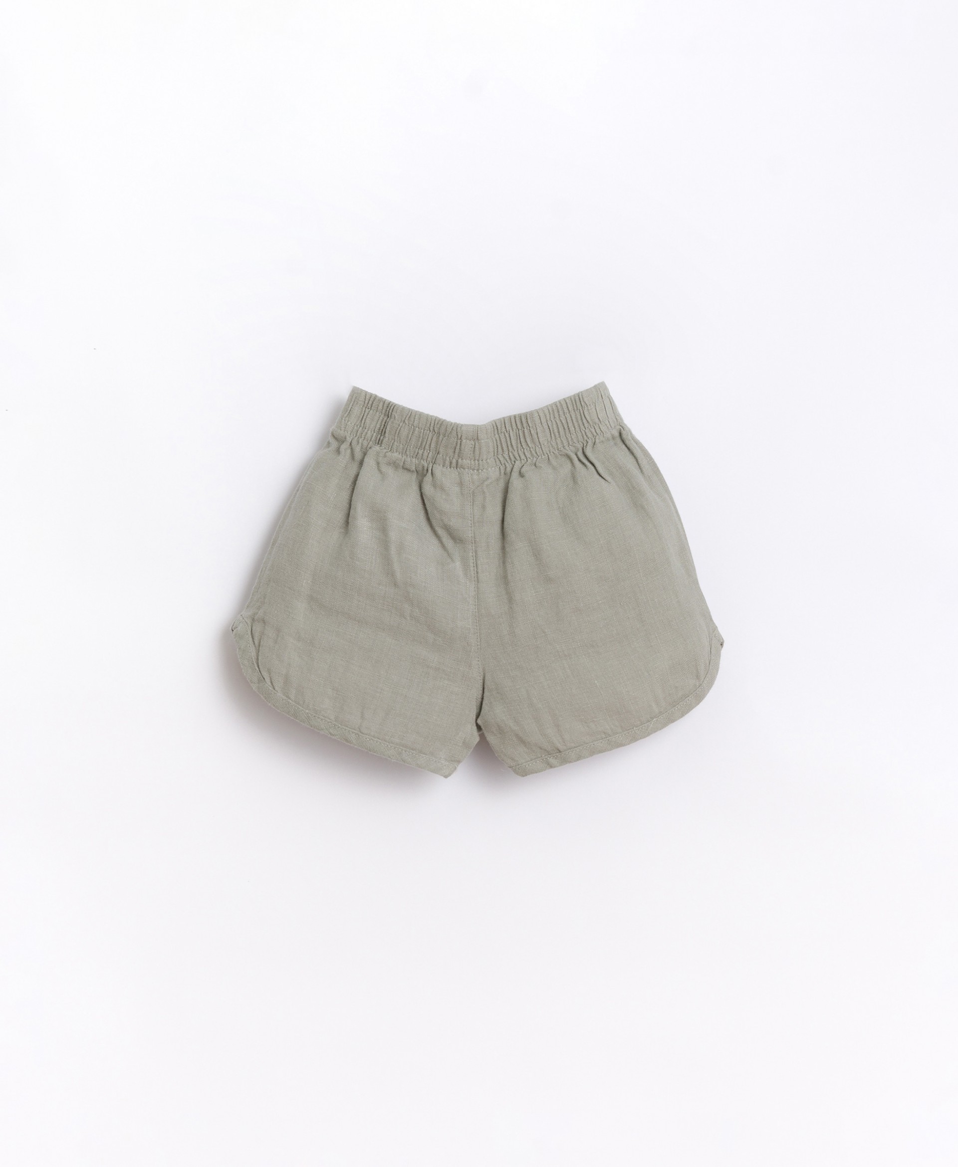 Linen shorts with decorative drawstring | Basketry