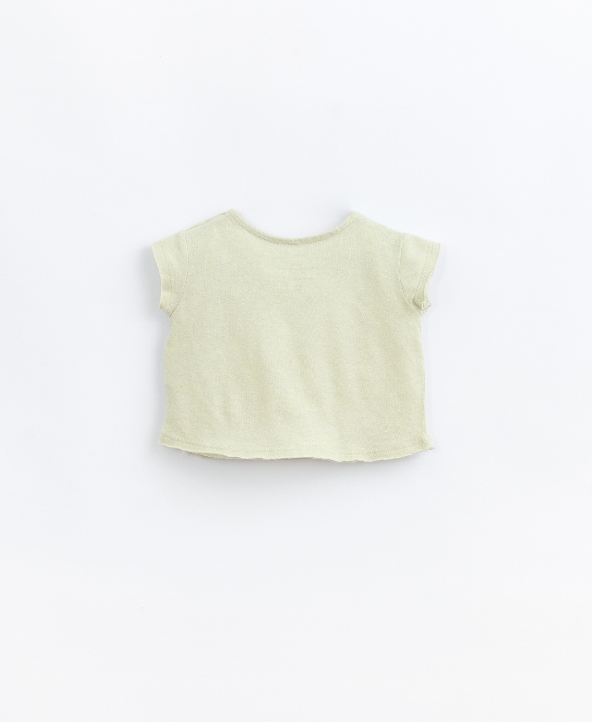 T-shirt with in-set detail on bodice | Basketry