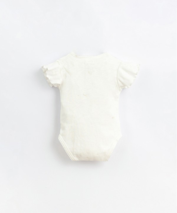 Body in organic cotton with ruffle on the shoulders