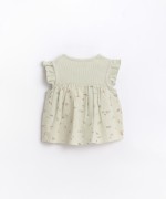 Top with decorative ruffle | Basketry