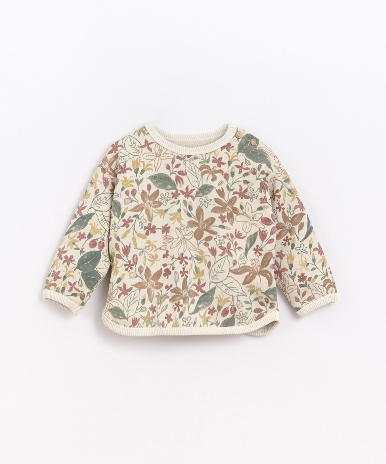Sweater in floral print