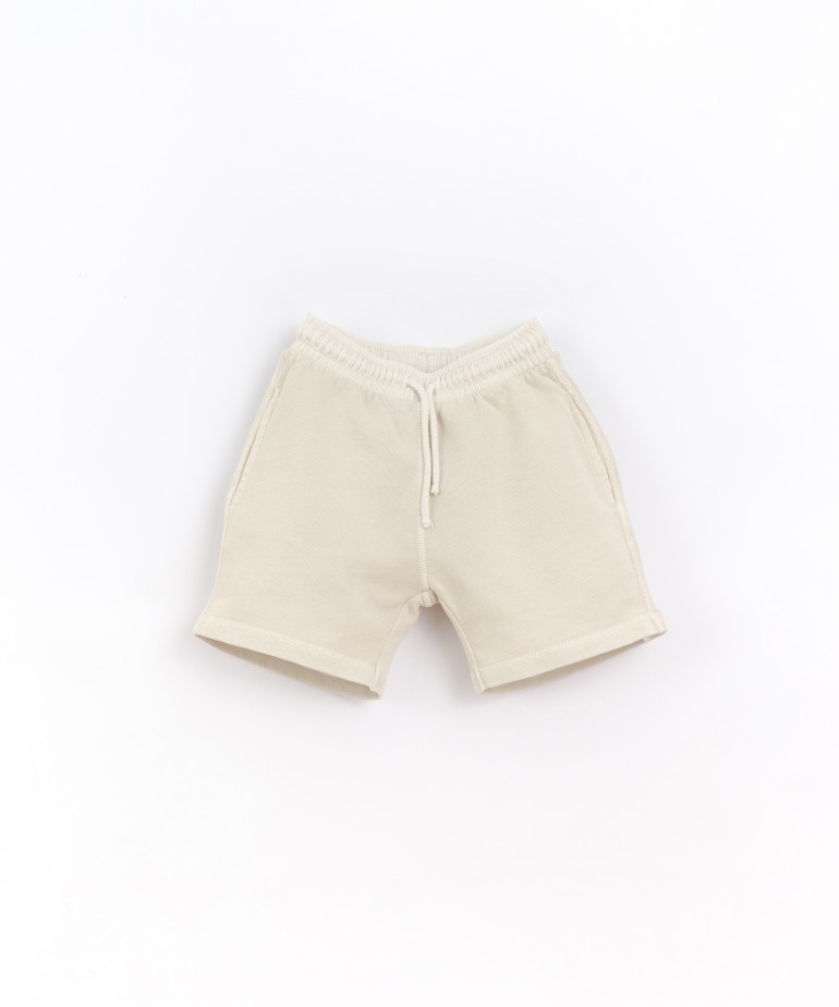 Shorts in jersey with pockets