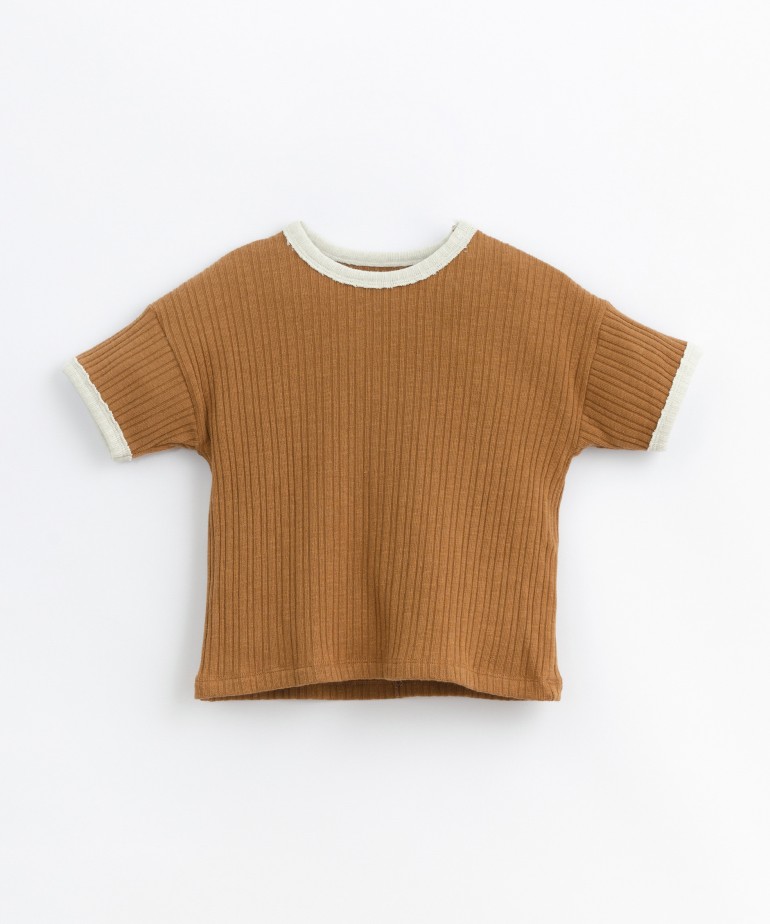Ribbed T-shirt in organic cotton