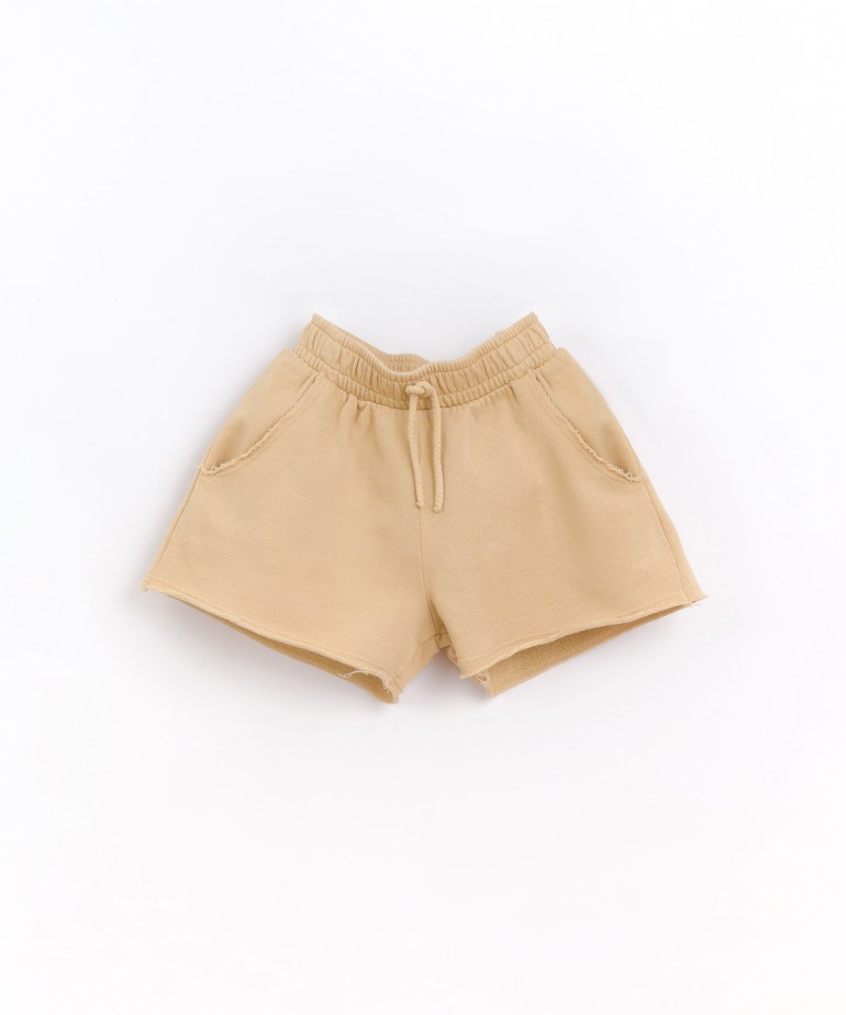 Jersey shorts with pockets