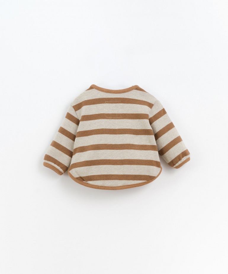 Striped jersey with shoulder opening