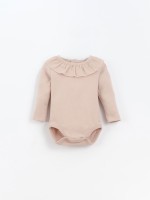 Body with fabric collar