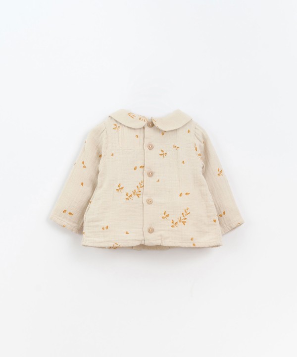 Cloth skirt with twings print