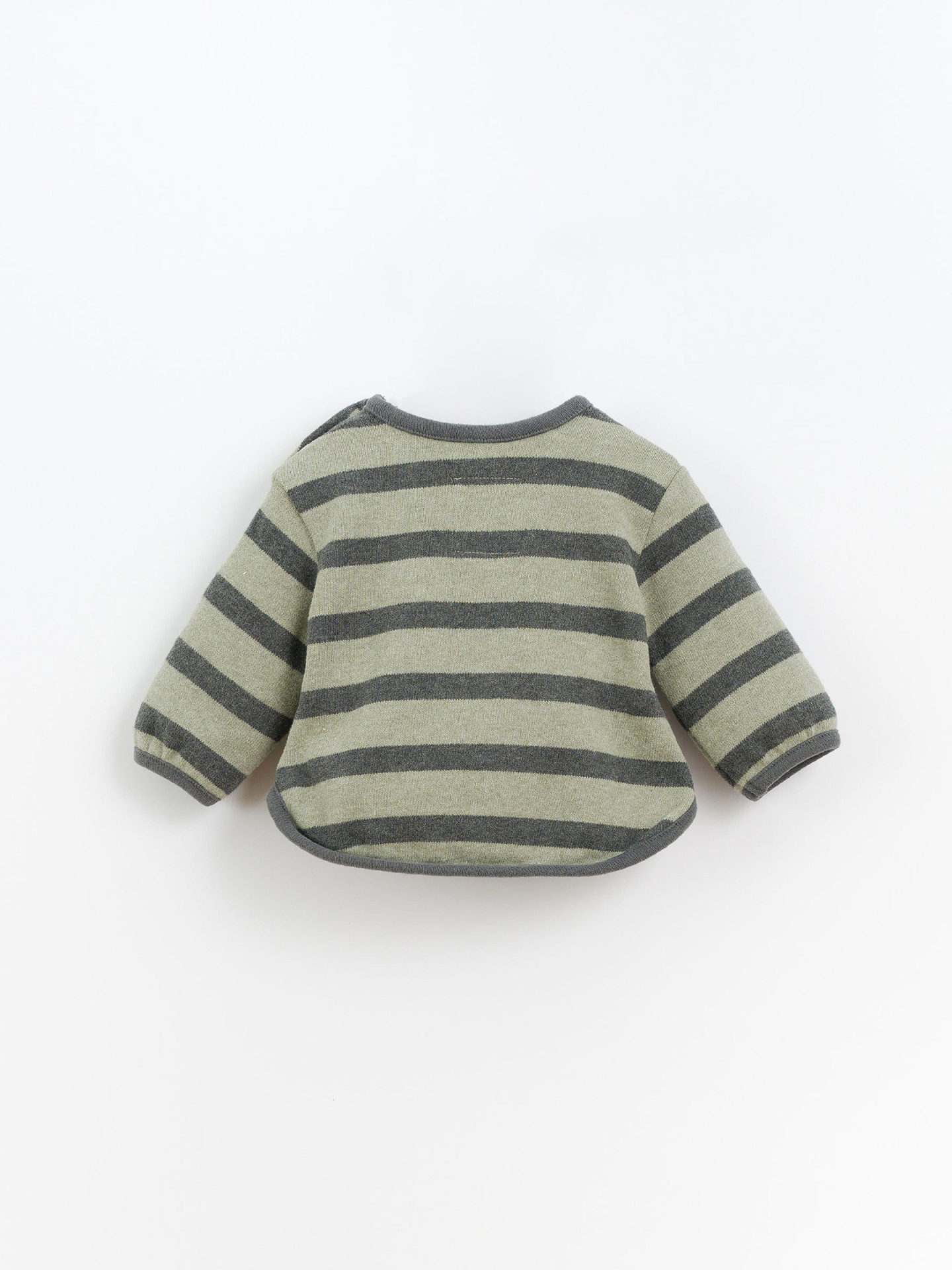 Maglia a righe con apertura sulla spalla