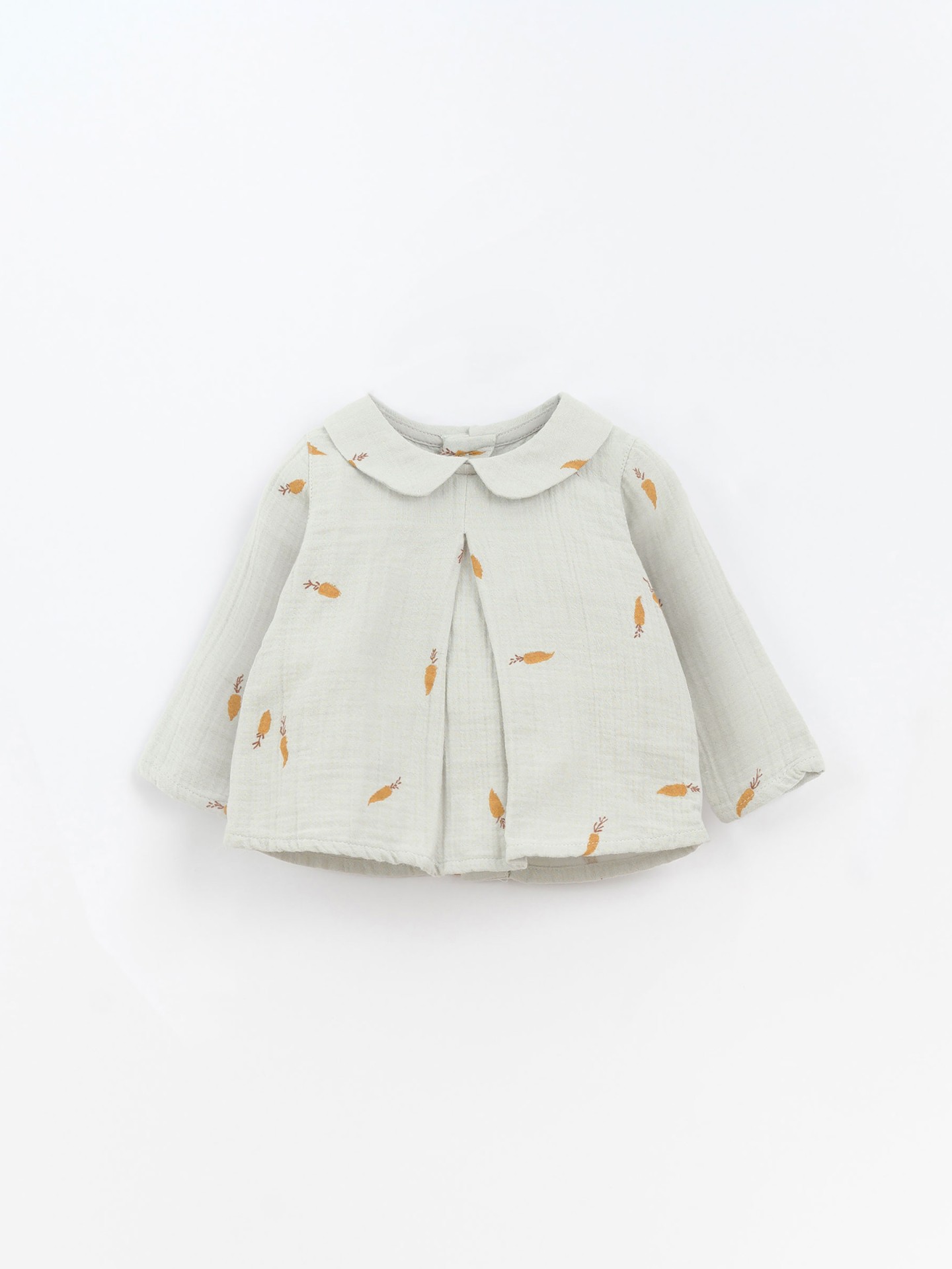 Blusa de tela con estampado de zanahorias