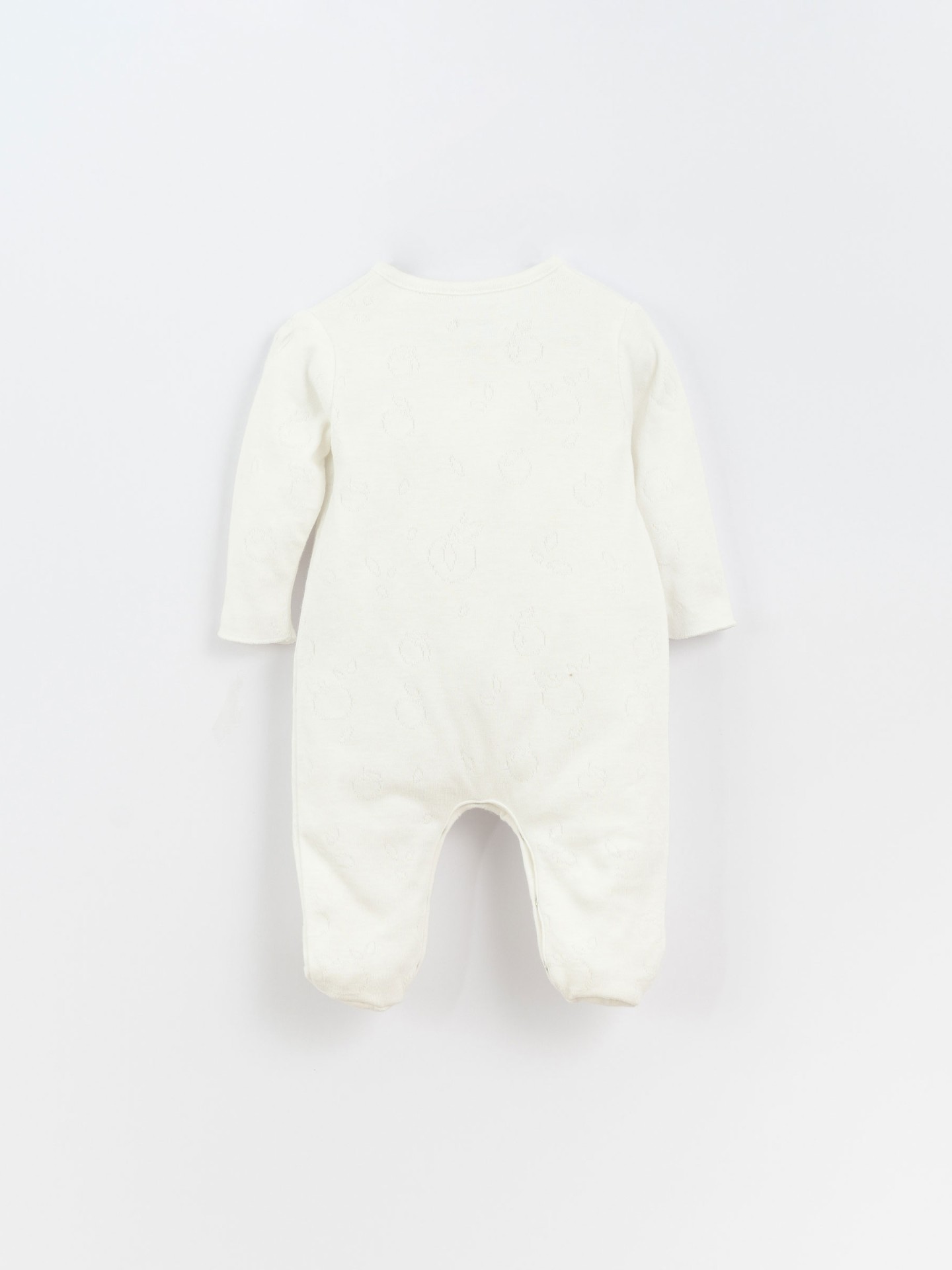 Mono con abertura cruzada